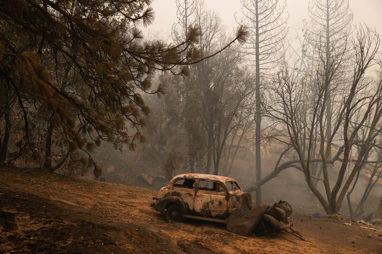 Đang căng mình chống dịch Covid-19, bang California lại phải đối mặt với đám cháy rừng lớn kỷ lục