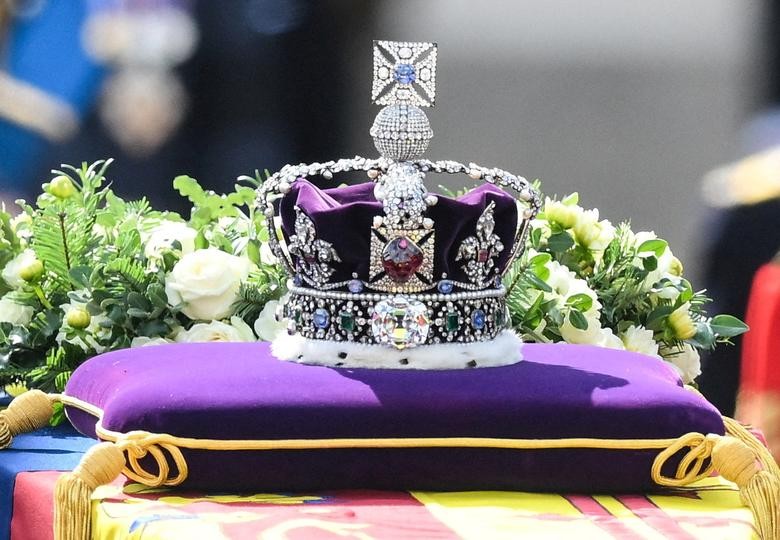Hành trình đưa linh cữu của cố Nữ hoàng Anh Elizabeth II từ Balmoral đến London