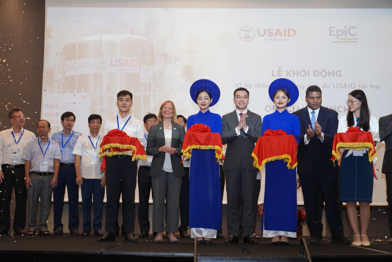 Giám đốc Quốc gia USAID Việt Nam Aler Grubbs