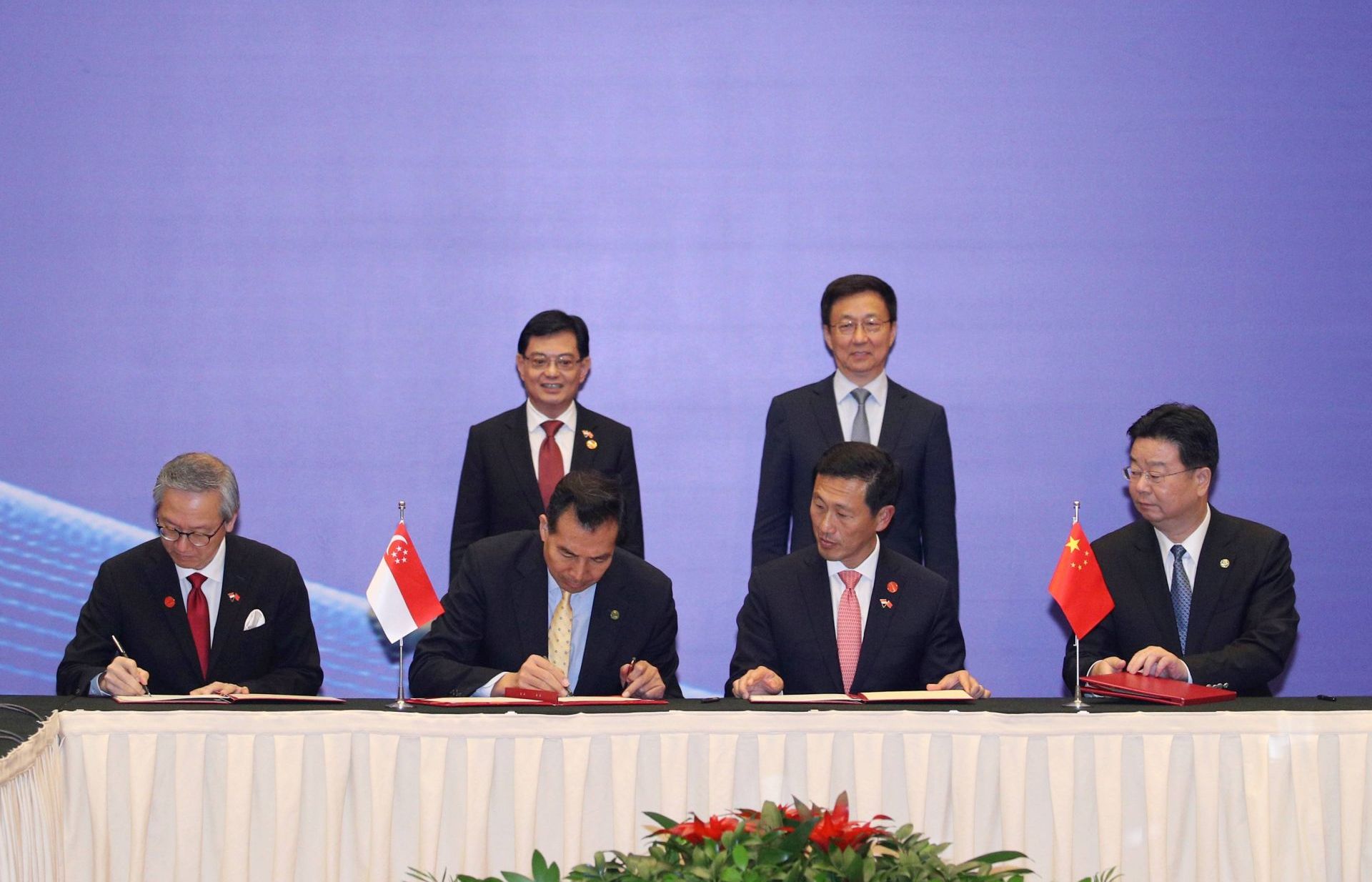 Singapore và Trung Quốc ký nhiều thỏa thuận hợp tác