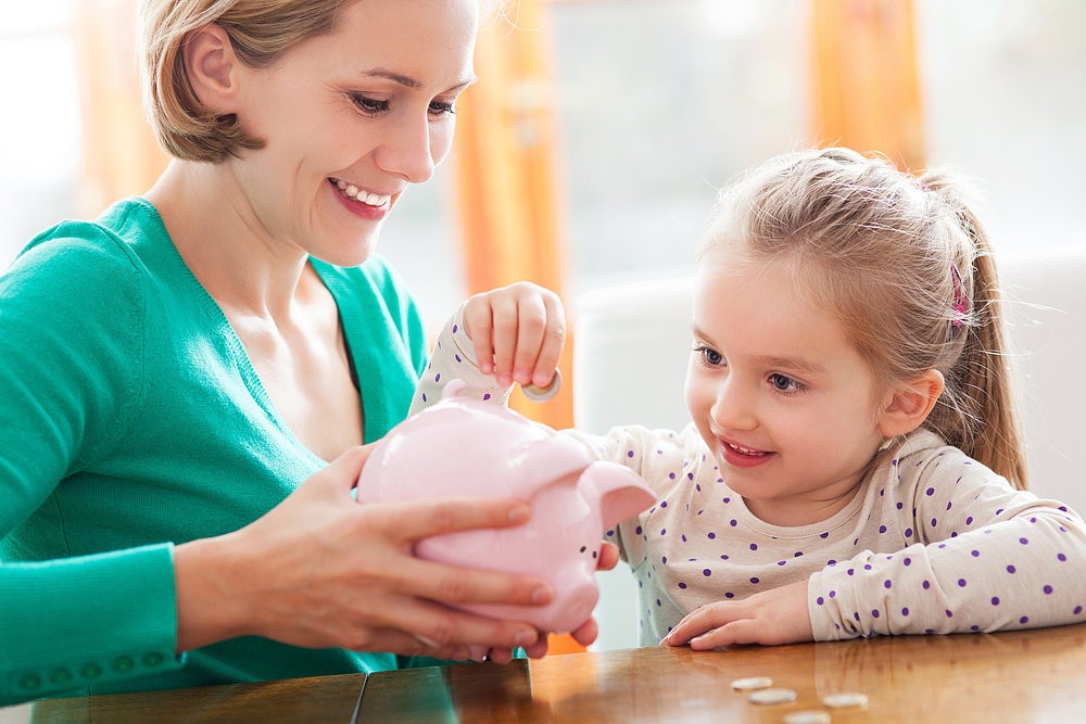 Khi nào thì dạy trẻ về tiền bạc? (Nguồn: Shutterstock)