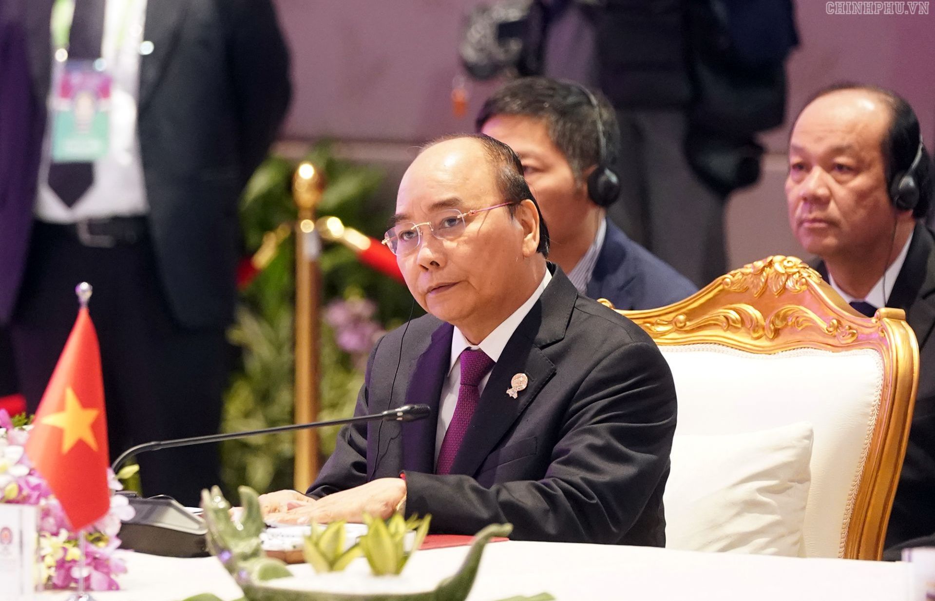 Thủ tướng Nguyễn Xuân Phúc dự Hội nghị Cấp cao ASEAN-Trung Quốc