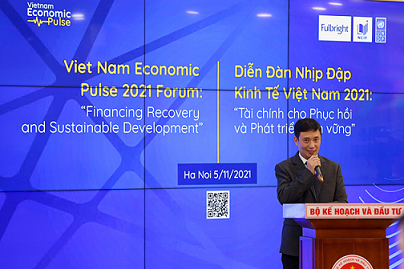 Phó Giám đốc Đặng Xuân Quang phát biểu. 