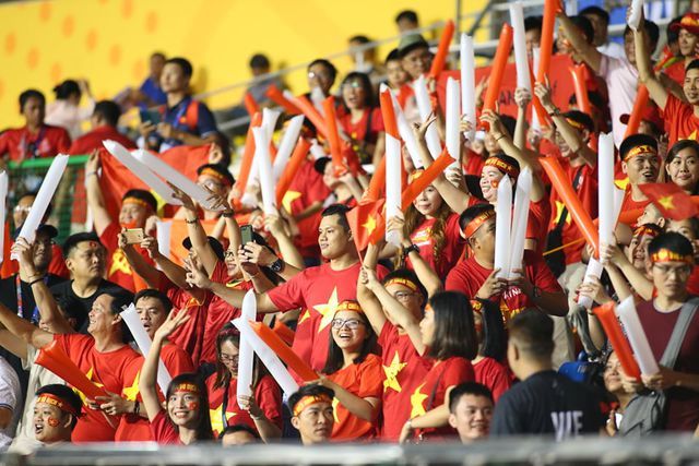 de bep u22 campuchia u22 viet nam vao chung ket sea games 30