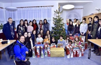 Lễ Giáng sinh ấm lòng của cộng đồng người Việt tại Séc