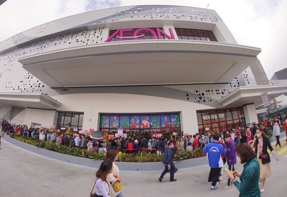 Các 'tín đồ shopping' nô nức tham gia khai trương trung tâm thương mại AEON Hải Phòng