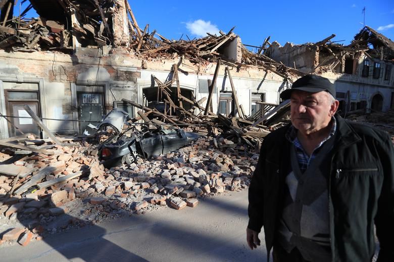 Cảnh tiêu điều, đổ nát sau 4 trận động đất mạnh làm rung chuyển Croatia