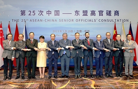 Quan chức cao cấp ASEAN-Trung Quốc họp tham vấn lần thứ 25