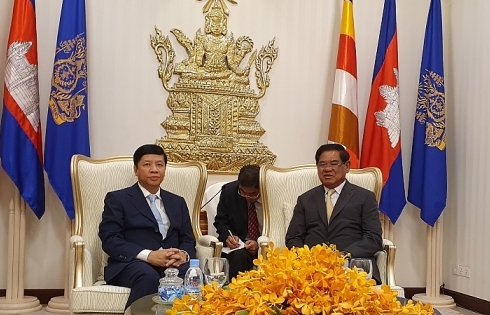 Thứ trưởng Ngoại giao Nguyễn Quốc Cường dẫn đầu Đoàn công tác liên ngành làm việc tại Campuchia
