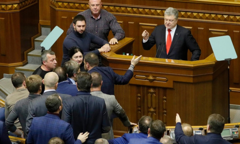 Khiêu khích trên biển: Tổng thống Ukraine Poroshenko muốn đạt được gì?