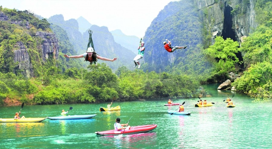 Quang Binh to host international flower festival in 2023