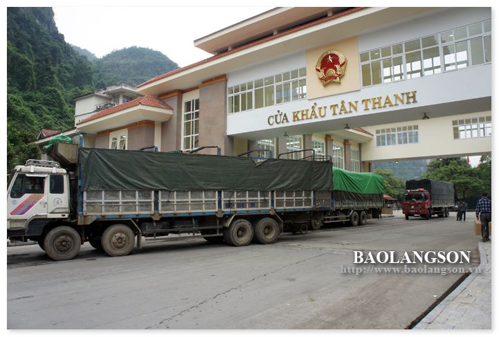 lang son restores cross border trade activities by locals