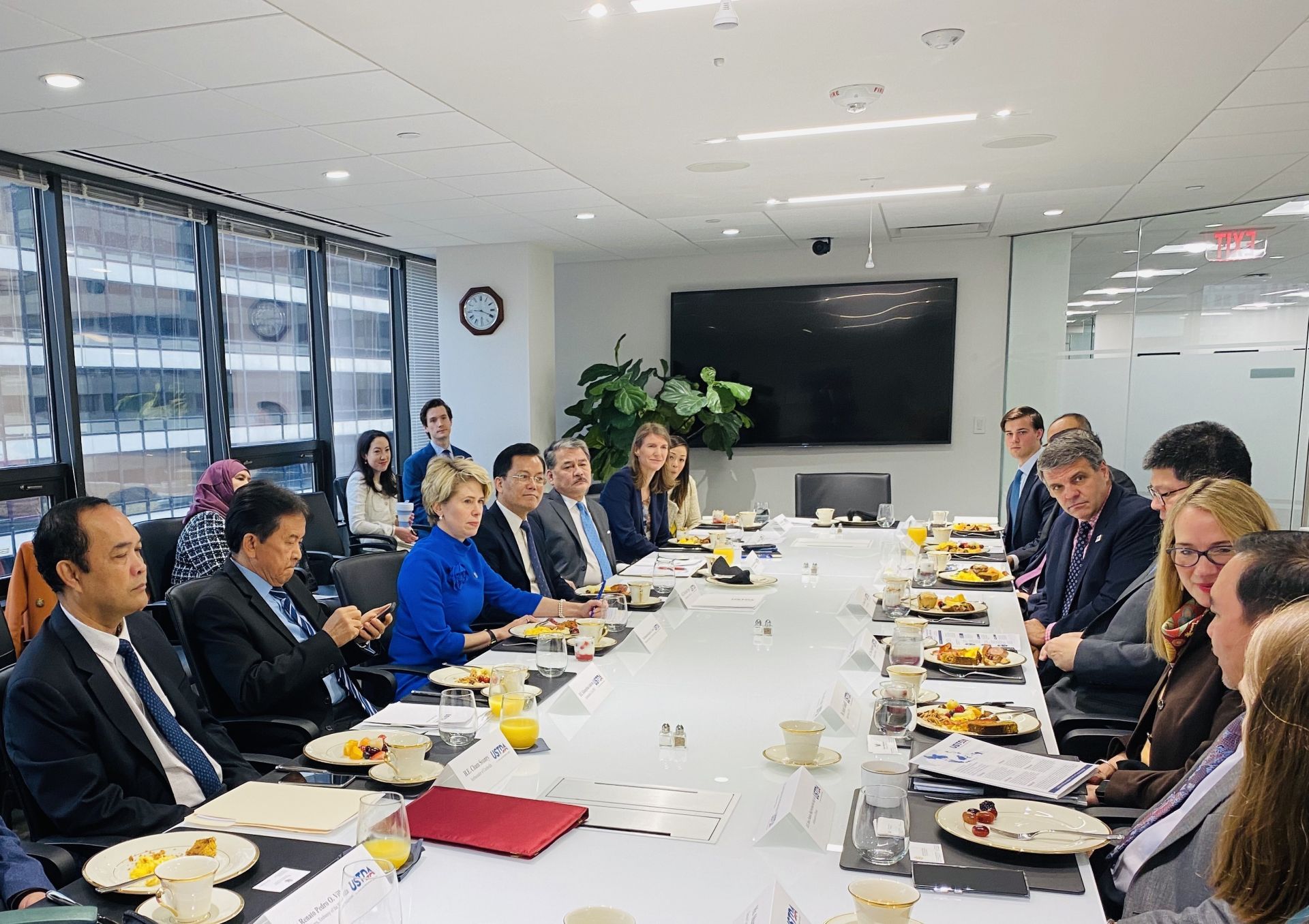 vietnam contributes to asean us cooperation in trade finance