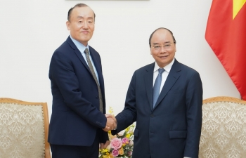 PM: Vietnam pools all resources to fight COVID-19