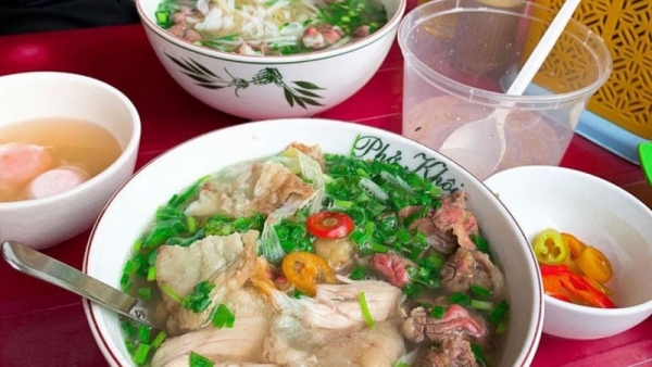 Viet Nam Records Organization announced 100 local food specialties