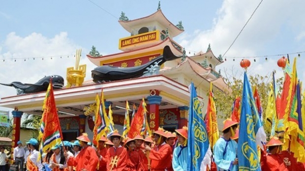 Song Doc Nghinh Ong Festival recognised as national intangible heritage