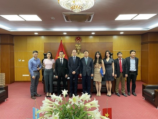 Viet Nam, Argentina look towards balanced trade