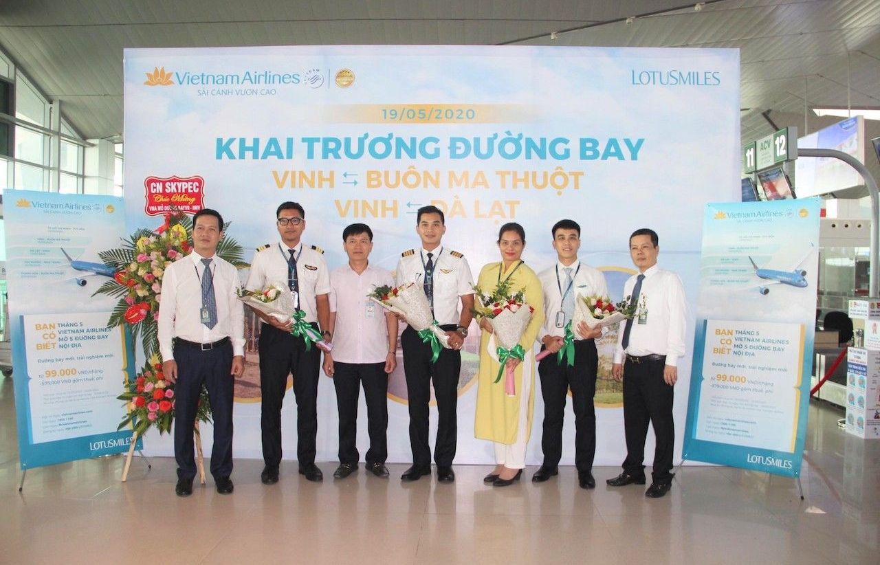 Vietnam Airlines launches new routes from Vinh city to Central Highlands