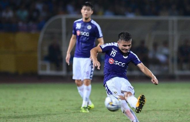 Midfielder Quang Hai named among leading freekick takers during AFC Cup 2019