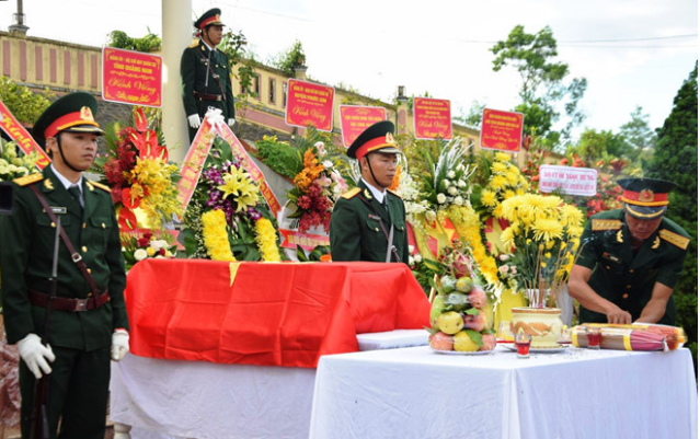 remains of soldiers reburied in quang nam