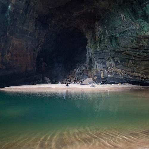 majestic phong nha ke bang national park through lens of foreign photographer