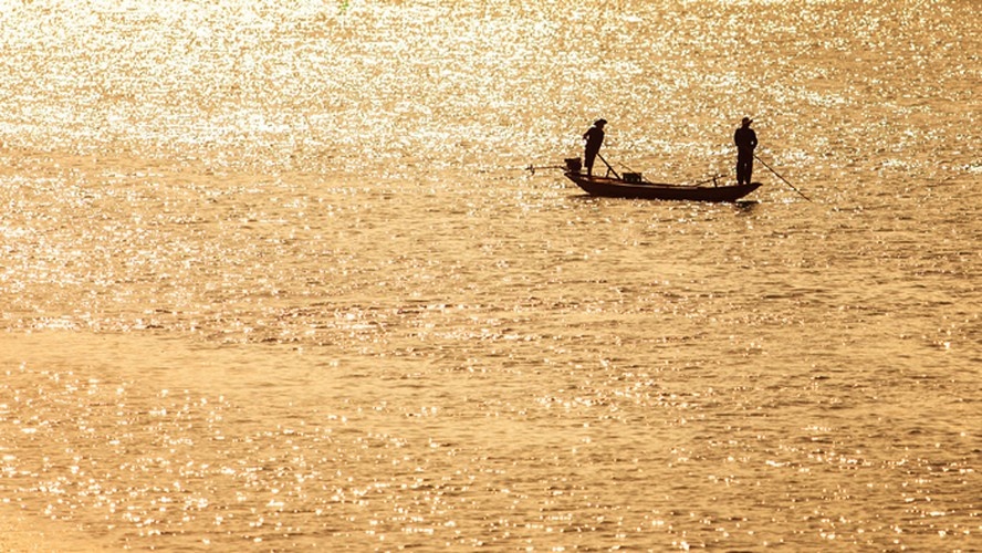 majestic phong nha ke bang national park through lens of foreign photographer