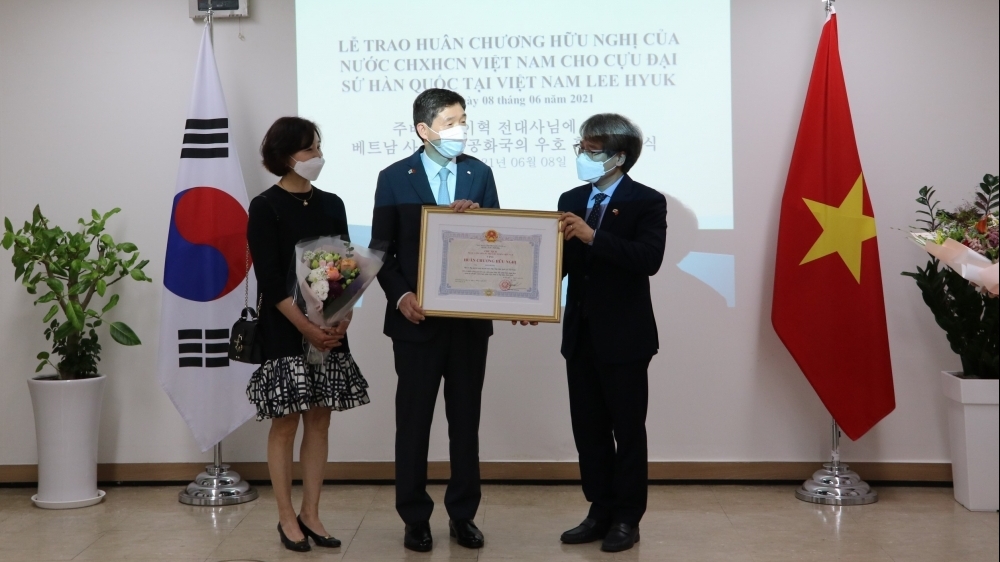 Former RoK Ambassador to Viet Nam honoured with Friendship Order