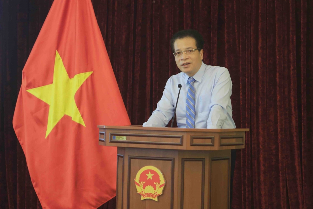Vietnamese Embassy in Russia shares hardships of journalists during COVID-19