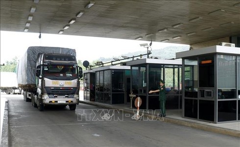 2701 cua khau 150720 sxwt