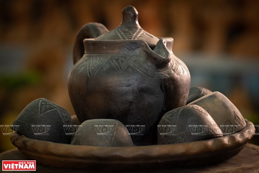 cham ethnic peoples signature pottery products