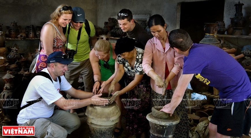 cham ethnic peoples signature pottery products