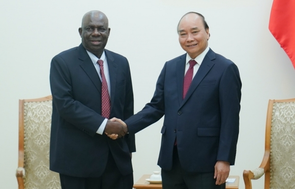 Prime Minister urges Vietnam, Nigeria to promote economic, trade ties