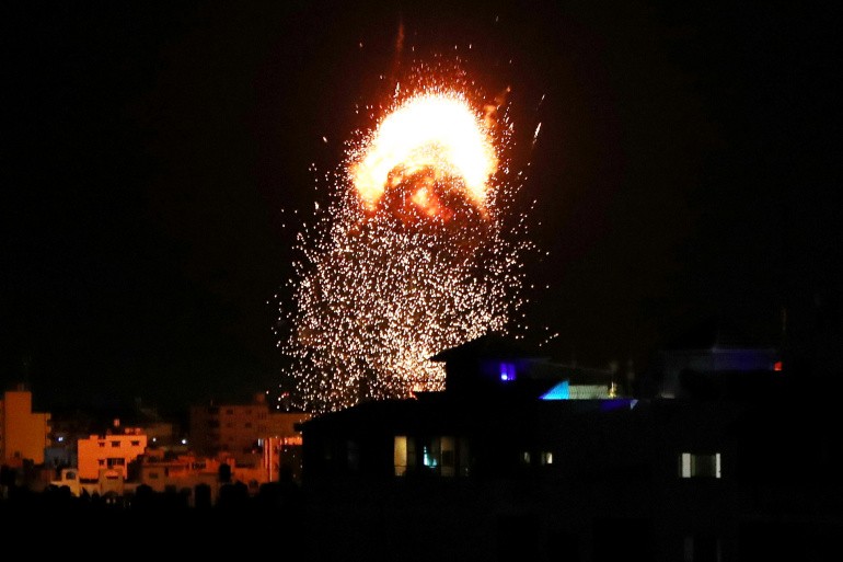 Không quân Israel tấn công các mục tiêu tại Gaza