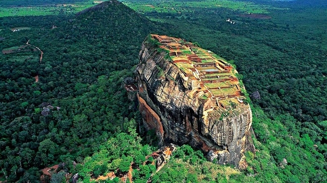 Ngỡ ngàng trước vẻ đẹp của pháo đài cổ Sigiriya 'độc nhất vô nhị' ở Sri Lanka