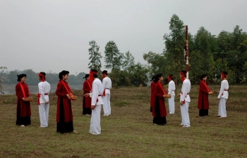 Vinh Phuc preserves folk singing to promote tourism