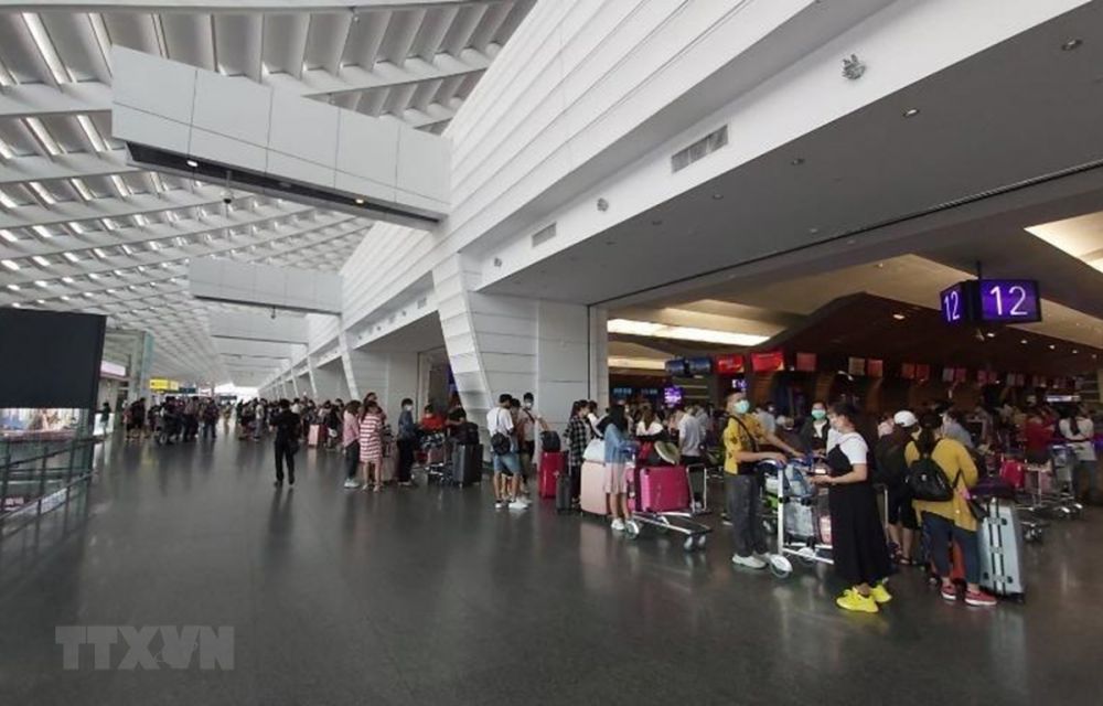 3901-more-than-240-vietnamese-citizens-brought-home-from-malaysia