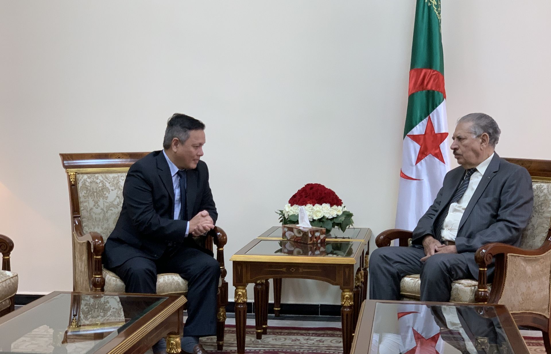 Algeria mong muốn củng cố quan hệ hữu nghị truyền thống với Việt Nam