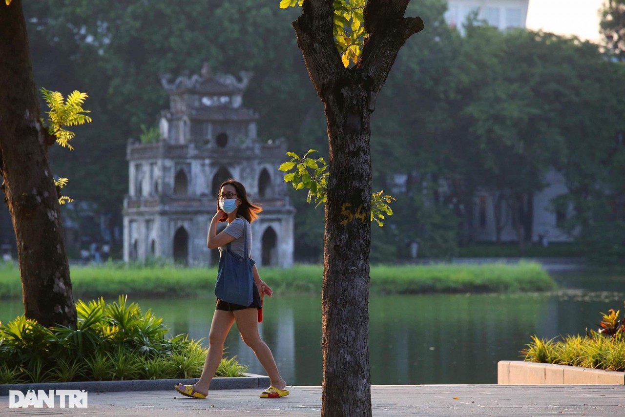 Nhịp sống Hà Nội trong những ngày bình thường mới'