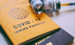 Covid-19 thế giới 9/10: Tỉ lệ tử vong báo động ở Peru; Cảnh báo về Hội chứng Covid kéo dài; Mỹ chấp nhận hộ chiếu vaccine