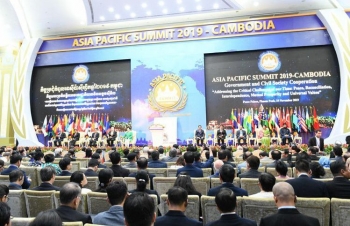 Vietnam attends Asia-Pacific Summit 2019 in Cambodia