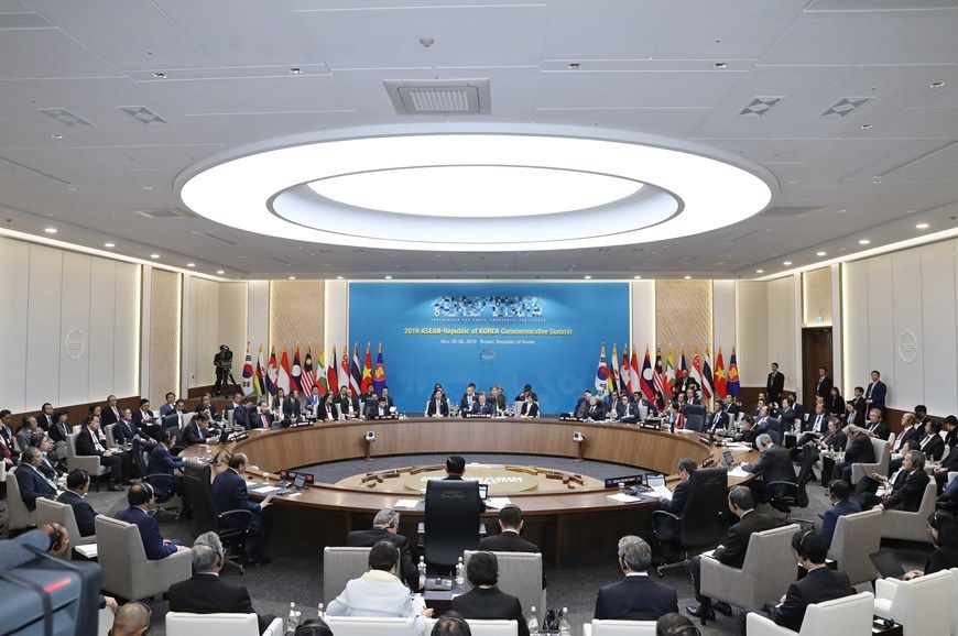 pm attends asean rok commemorative summit