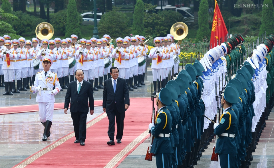 bolstering vietnam cambodia solidarity friendship and comprehensive cooperation