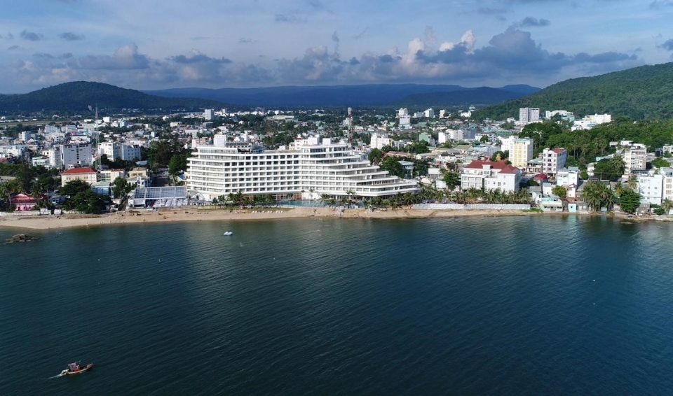 snowfall on the pearl island of phu quoc