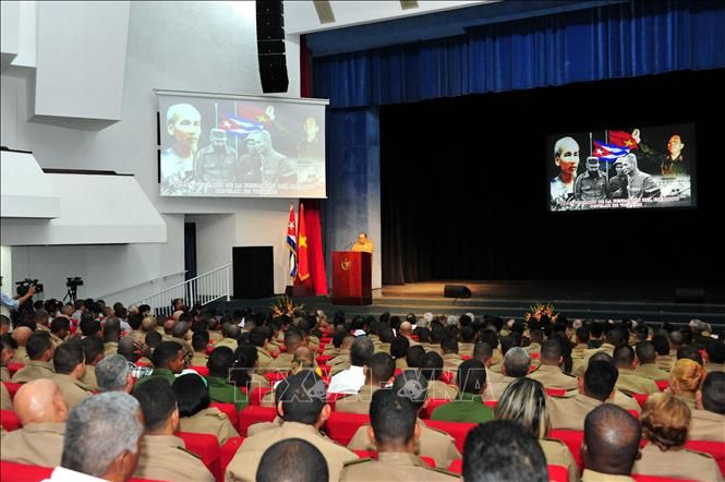 cuba honours heroic tradition of vietnam peoples army