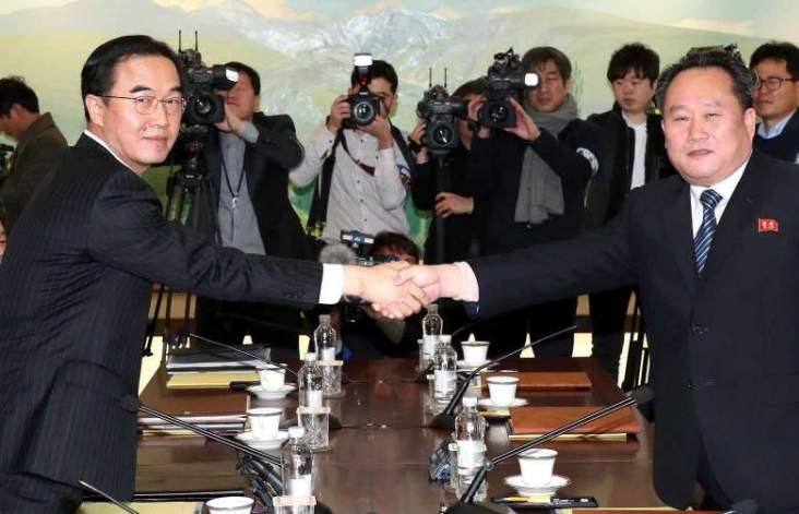 Hàn Quốc cân nhắc tạm dỡ bỏ các biện pháp trừng phạt Triều Tiên