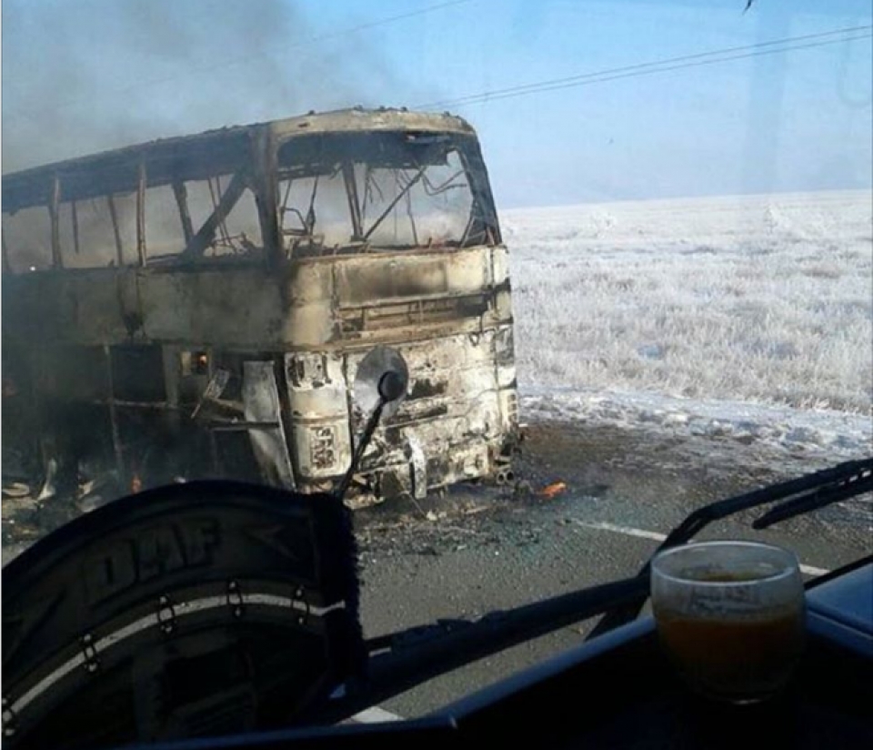 kazakhstan chay xe bus 52 nguoi thiet mang
