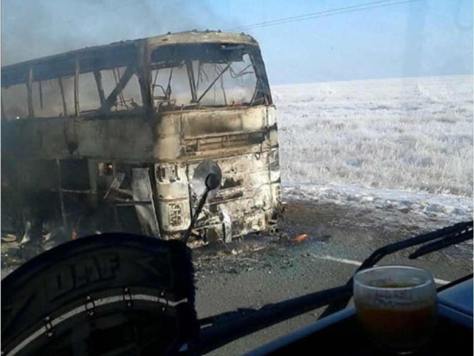 Kazakhstan: Cháy xe bus, 52 người thiệt mạng