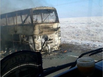 Kazakhstan: Cháy xe bus, 52 người thiệt mạng