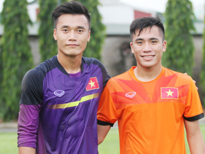 ​VCK U23 châu Á 2018: Thủ môn Tiến Dũng đã xin chụp ảnh cùng ai?