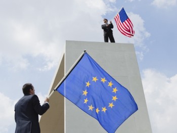 ​Iran: Châu Âu là con tin của nền kinh tế Mỹ